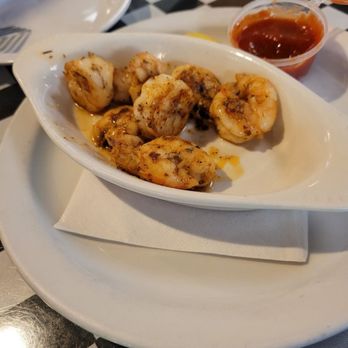 Driftwood Bistro - Delish shrimp - Cafes Near Me - Island, Georgia