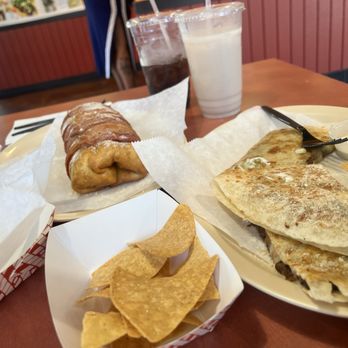 Cilantro's Mexican Restaurant - Mexican Near Me - Sacramento, California