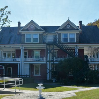 Glen Ferris Inn - Glen Ferris Inn from the East Side Parking Lot - Hotels Near Me - Glen Ferris, West Virginia Glen Ferris Inn - Glen Ferris Inn from the East Side Parking Lot - Hotels Near Me - Glen Ferris, West Virginia