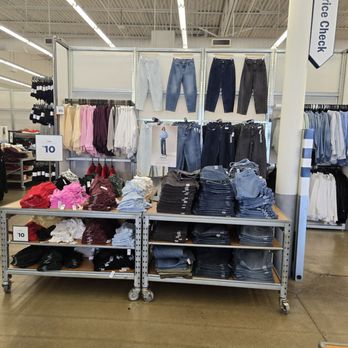 Old Navy - Men's Clothing Near Me - Orlando, Florida