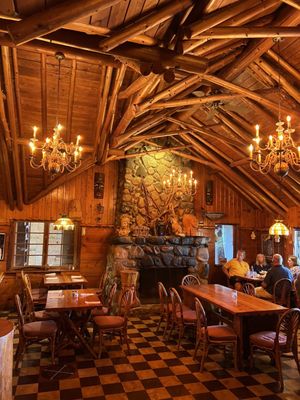 Legs Inn by null