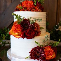 The Cake Bar - Custom wedding cake