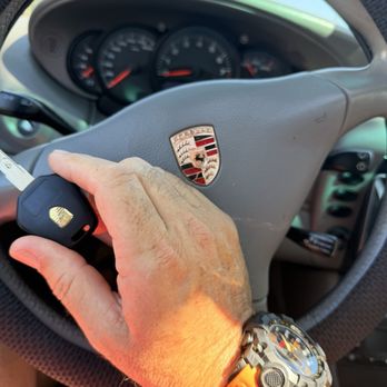 Top Tech Automotive Locksmith - Keys & Locksmiths Near Me - Walnut, California