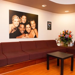 Lawrence Dental Associates - Waiting area