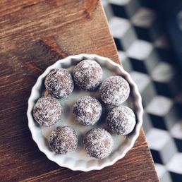 Plants - Bliss ball 阿育吠陀舒壓球 - food, dough desserts, donuts - 全素 Near Me - 大安區, TPE