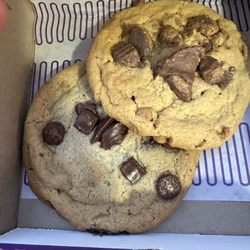 Insomnia Cookies - Chocolate chip and Reese's PB cup