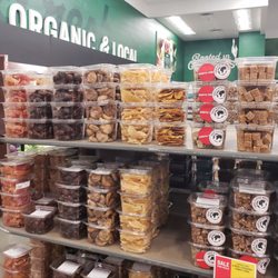 Earth Fare - Bulk organic....so much organics