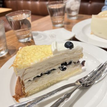 HARBS SoHo - Bakeries Near Me - New York, New York HARBS SoHo - Bakeries Near Me - New York, New York
