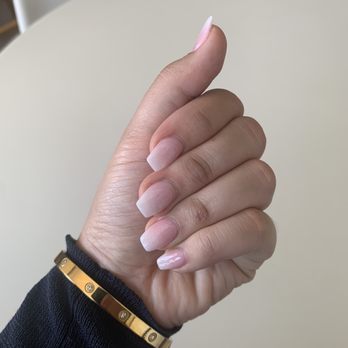 Luxe Nail Bar - Ombré acrylic dip powder by Lin - Nail Salons Near Me - Philadelphia, Pennsylvania Luxe Nail Bar - Ombré acrylic dip powder by Lin - Nail Salons Near Me - Philadelphia, Pennsylvania