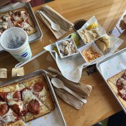The Lily Pad - Flatbreads and Dip Trio