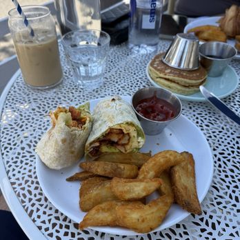 Bluestone Lane San Clemente Café - BL Burrito and Iced Latte - Breakfast & Brunch Near Me - San Clemente, California