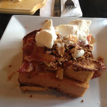 Charlies Bar & Kitchen - French Toast - Cocktail Bars Near Me - Bronx, New York