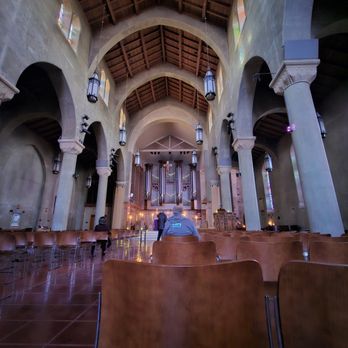 St Paul's Cathedral Episcopal - Sitting near the back for an 0800 Sunday morning service. - Churches Near Me - San Diego, California St Paul's Cathedral Episcopal - Sitting near the back for an 0800 Sunday morning service. - Churches Near Me - San Diego, California