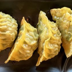 1468 Hylan Cafe - Fresh dumpling with chives