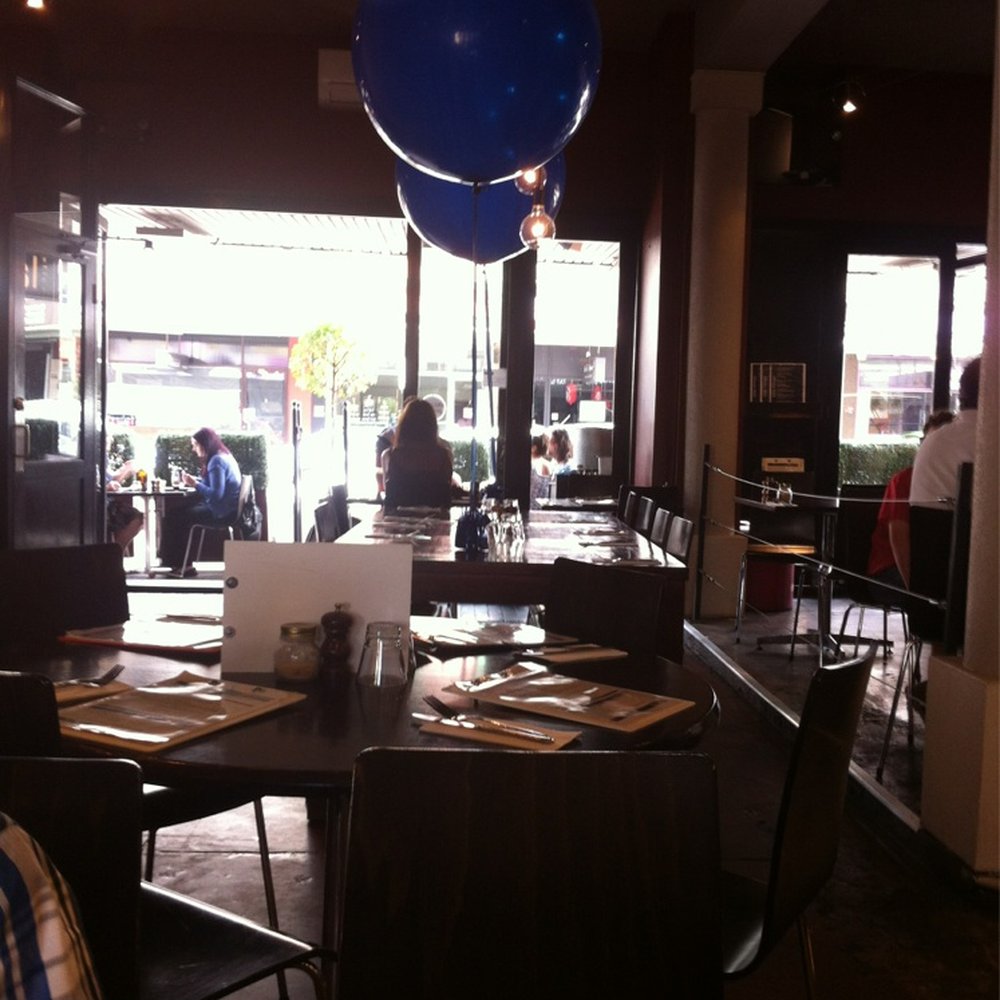 Caffe La Via - Inside dining area - Coffee & Tea Near Me - Malvern, VIC