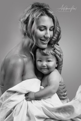 Newborn - Newborn photography is the heart of my work. Classically trained, I have a knowledge of how to achieve every newborn pose in the safest most pleasant for baby ways, yet I choose to follow baby led approach, where baby is the star of the show and gives us clues on what positions and setting to be captured. Newborn - Newborn photography is the heart of my work. Classically trained, I have a knowledge of how to achieve every newborn pose in the safest most pleasant for baby ways, yet I choose to follow baby led approach, where baby is the star of the show and gives us clues on what positions and setting to be captured.