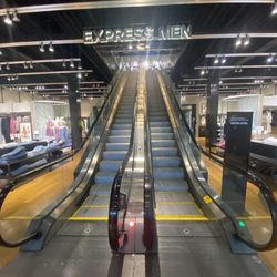 Schindler 9300AE escalators, Express Dadeland Mall