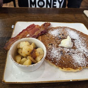 First Watch - Carrot cake pancake, potatoes and bacon - Breakfast & Brunch Near Me - Durham, North Carolina