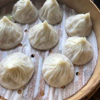 Dumpling 85 - Xlb - good thin skin, juicy - Shanghainese Near Me - San Ramon, California