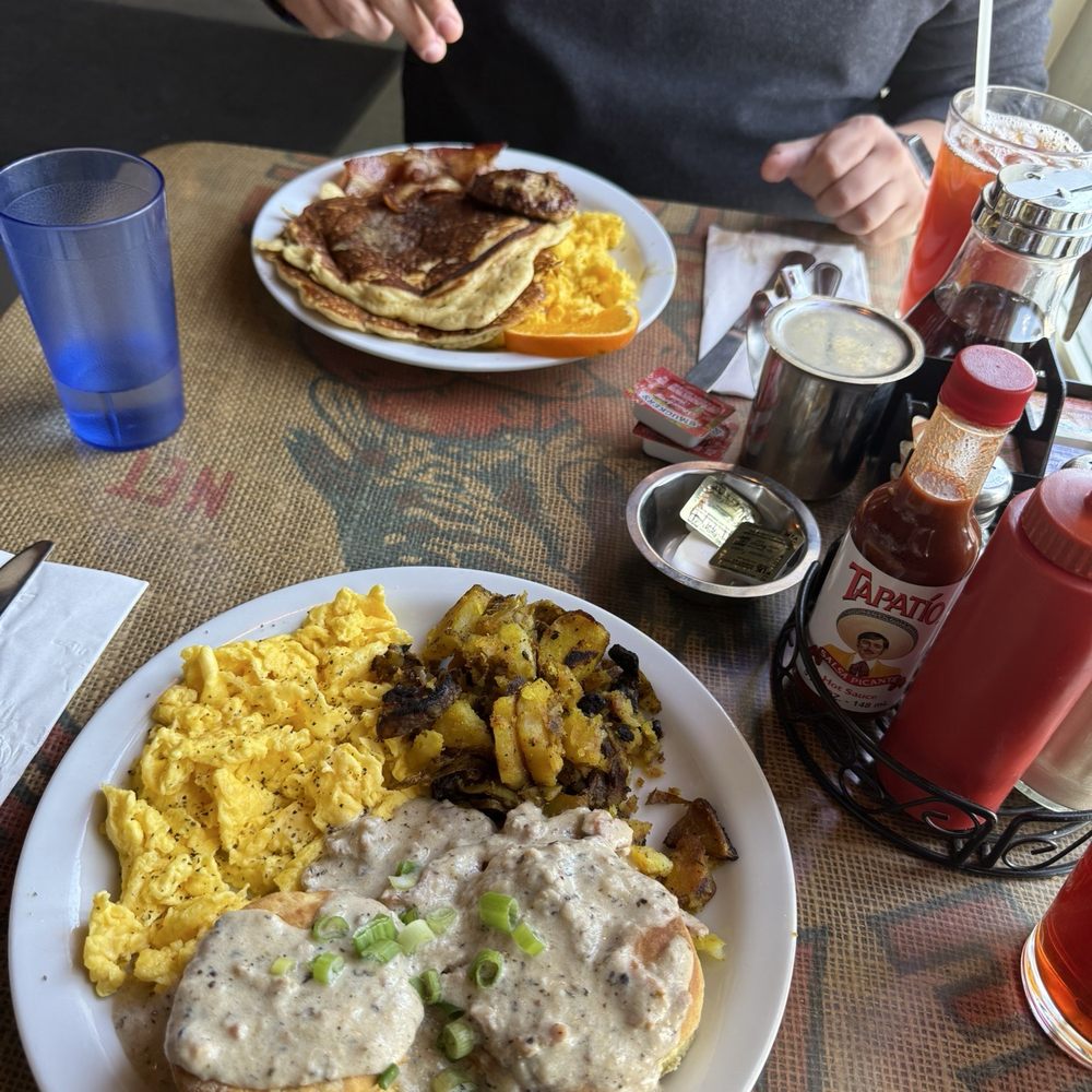 Crossroads Cafe - Country breakfast and pancakes - Cafes Near Me - Joshua Tree, California Crossroads Cafe - Country breakfast and pancakes - Cafes Near Me - Joshua Tree, California