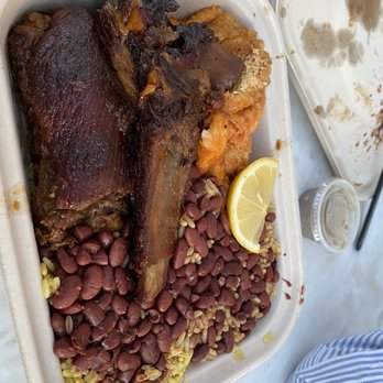La Mesa - Pork Ribs Platter, lemon crusted salmon - Salvadoran Near Me - Massapequa, New York La Mesa - Pork Ribs Platter, lemon crusted salmon - Salvadoran Near Me - Massapequa, New York