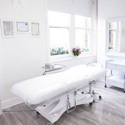 Sian Dellar - Sian Dellar Harley Street London Therapy Room