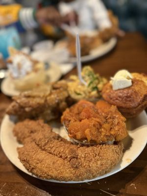 Lo-Lo's Chicken & Waffles by null