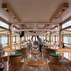 Classic Harbor Line New York - Here is the interior of the boat. It really is beautiful.