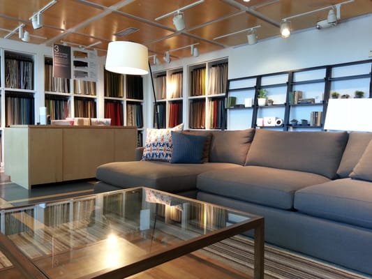 Crate & Barrel by null