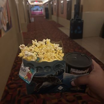 cinemark pretzel bites