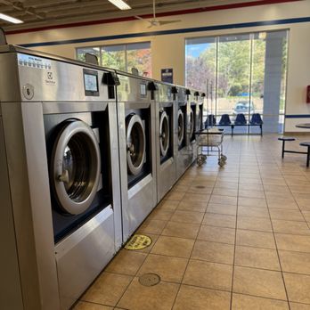 SuperSuds Laundromat - Well lit with ample seating. - Laundromat Near Me - Richmond, Virginia SuperSuds Laundromat - Well lit with ample seating. - Laundromat Near Me - Richmond, Virginia