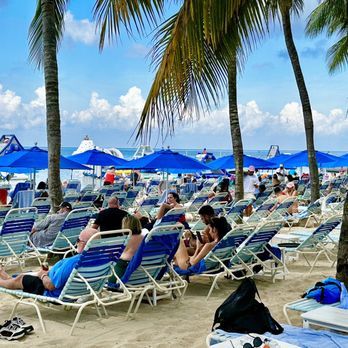 Paradise Beach - Lots of chairs at the beach.  With or without umbrella. - Mexican Near Me - Cozumel, ROO