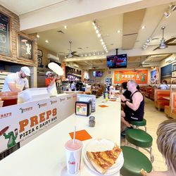 Preps Pizzeria - Phillies on the tv and eating pizza down the shore - what could be a more perfect summer day?