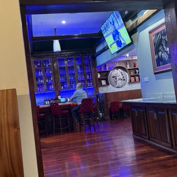 Taino Smokehouse Prime - Quick picture of bar area - Barbeque Near Me - Meriden, Connecticut