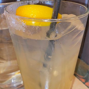 The Cheesecake Factory - Peach Lemonade - Desserts Near Me - Hackensack, New Jersey The Cheesecake Factory - Peach Lemonade - Desserts Near Me - Hackensack, New Jersey