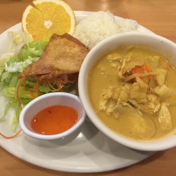 Thai Corner - Yellow chicken curry-curry was well developed but the chicken didn't absorb any of the flavor. - Thai Near Me - Lake Forest, California Thai Corner - Yellow chicken curry-curry was well developed but the chicken didn't absorb any of the flavor. - Thai Near Me - Lake Forest, California