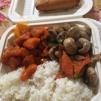 King Eggroll - Combo plate: chicken mushroom and orange chicken. + 2 eggs rolls - Vietnamese Near Me - San Jose, California King Eggroll - Combo plate: chicken mushroom and orange chicken. + 2 eggs rolls - Vietnamese Near Me - San Jose, California