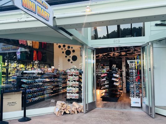 Sausalito Mini Mart by null