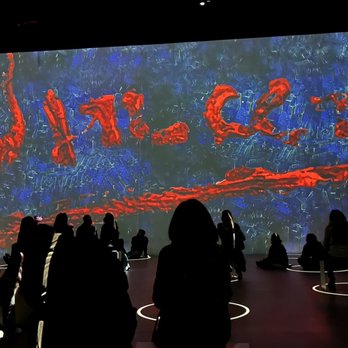 Immersive Van Gogh Exhibit - Vincent - Art Museums Near Me - Los Angeles, California