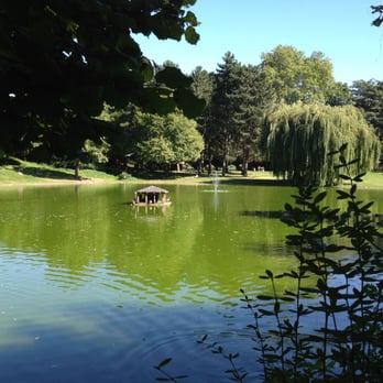 Mülheimer Stadtgarten - Parks Near Me - Cologne, NW