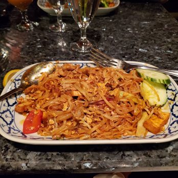 Bangkok Garden Restaurant - Pad Thai - Thai Near Me - Toronto, Ontario Bangkok Garden Restaurant - Pad Thai - Thai Near Me - Toronto, Ontario
