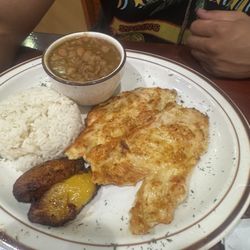 Makondo Restaurant - Pollo Pechuga Asada