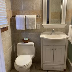 Nice bathroom
