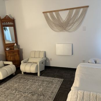 Alaska Massage Studio - Suite 2 - Massage Therapy Near Me - Wasilla, Alaska