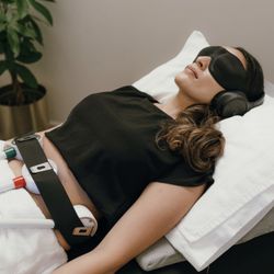Worthy Self-Care Studio - Cryoskin Slimming session for permanent fat loss.