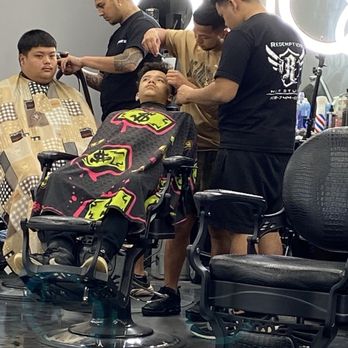 Redemption Hair Studio - Getting razored - Barbers Near Me - Kapolei, Hawaii Redemption Hair Studio - Getting razored - Barbers Near Me - Kapolei, Hawaii