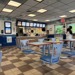 White Castle - Great team here!!!!