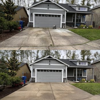 Handyman Todd - Ask about my power washing special!
Here is a before and after of a power washed driveway I completed this last weekend. - Handyman Near Me Handyman Todd - Ask about my power washing special!
Here is a before and after of a power washed driveway I completed this last weekend. - Handyman Near Me