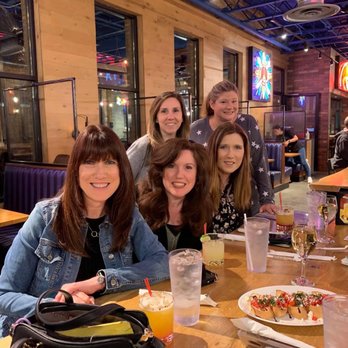 Mellow Mushroom Brier Creek - Girls night out for a bite and some drinks - Pizza Near Me - Raleigh, North Carolina Mellow Mushroom Brier Creek - Girls night out for a bite and some drinks - Pizza Near Me - Raleigh, North Carolina
