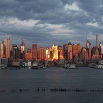 Hamilton Park - Parks Near Me - Weehawken, New Jersey